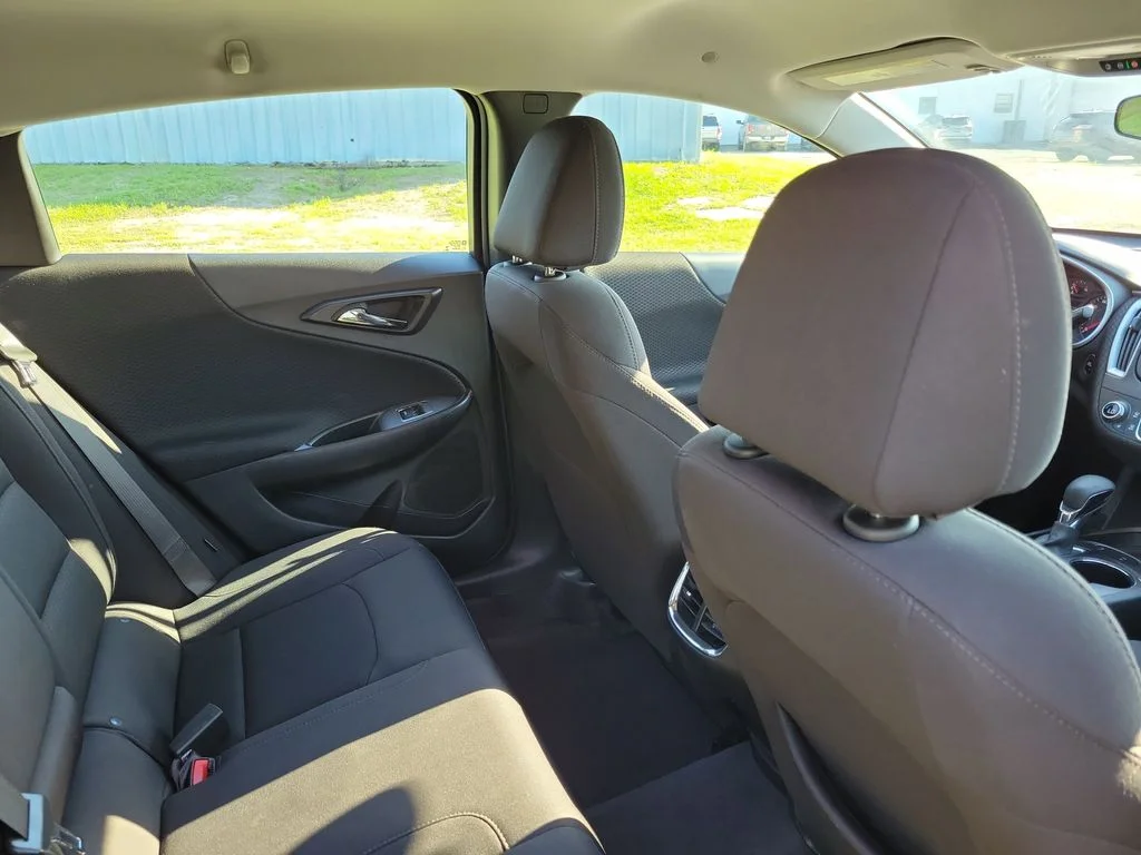 Used 2024 Mineral Gray Metallic Chevrolet LT image 31