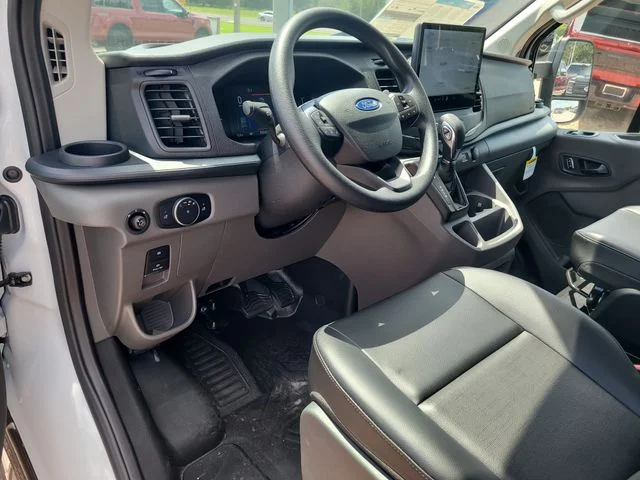 New 2026 Oxford White Ford Base image 18