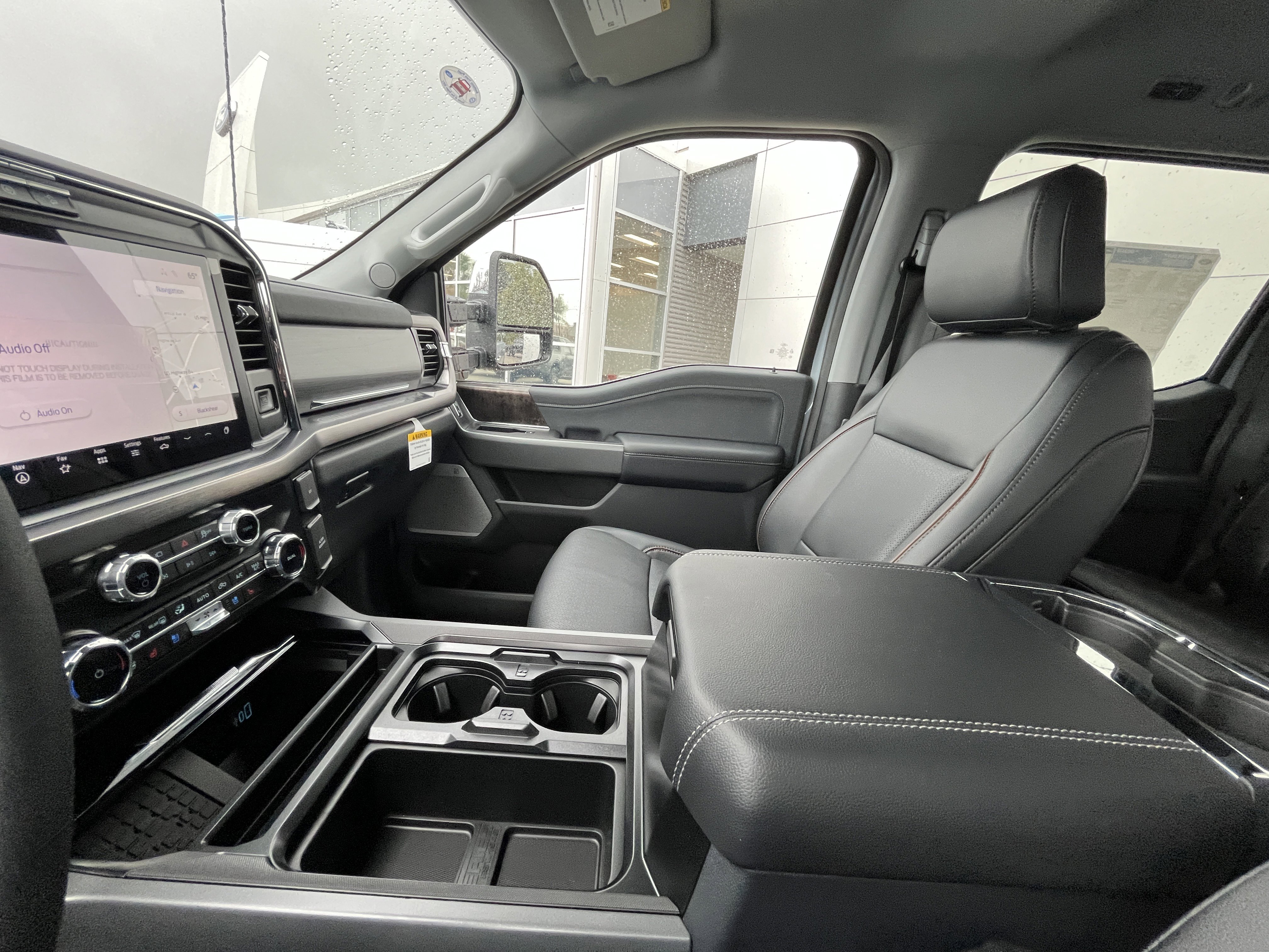 New 2026 Glacier Gray Metallic Tri-Coat Ford F-250® Lariat® image 19