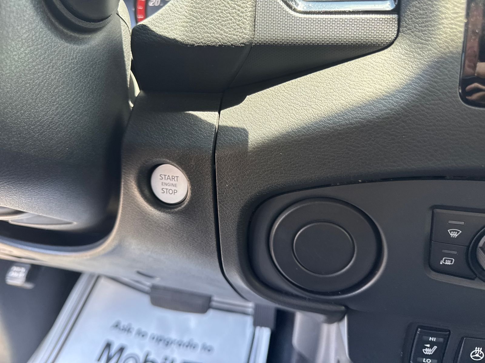Used 2022 Glacier White Nissan PRO-X image 20