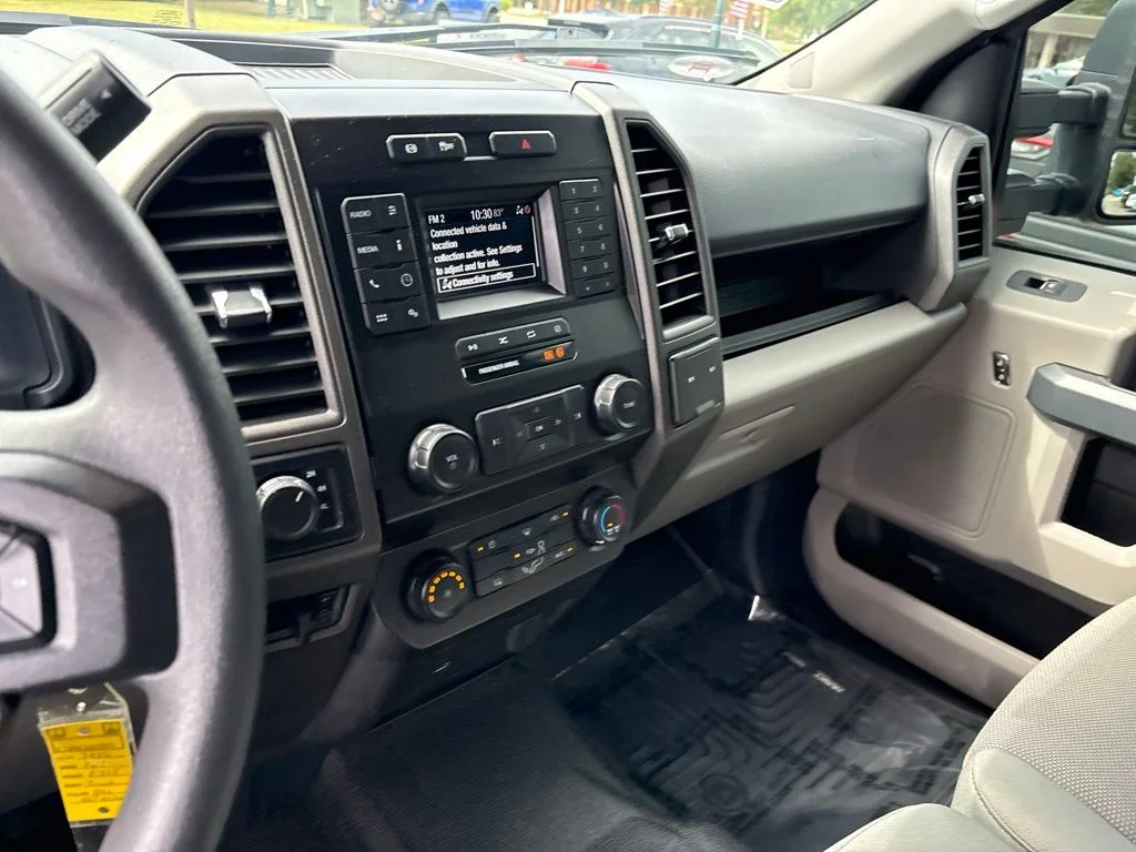 Used 2022 Blue Ford XL image 19