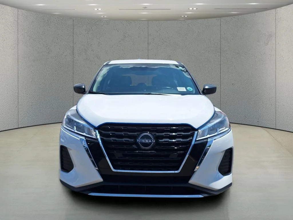 Used 2025 White Nissan S image 2