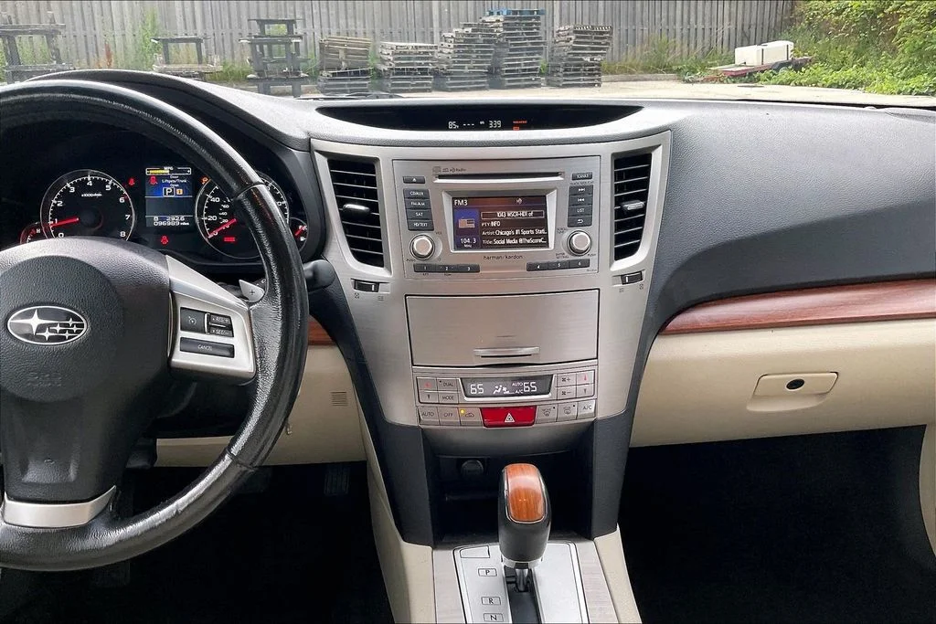 Used 2014 Blue Subaru 2.5i image 5