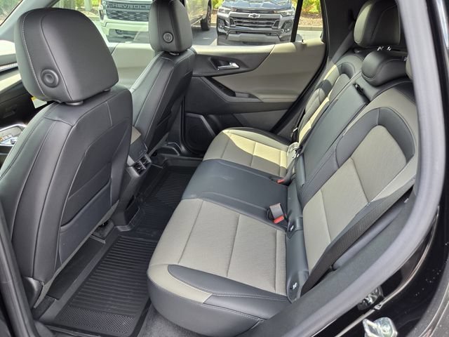 New 2027 Mosaic Black Metallic Chevrolet LT image 7