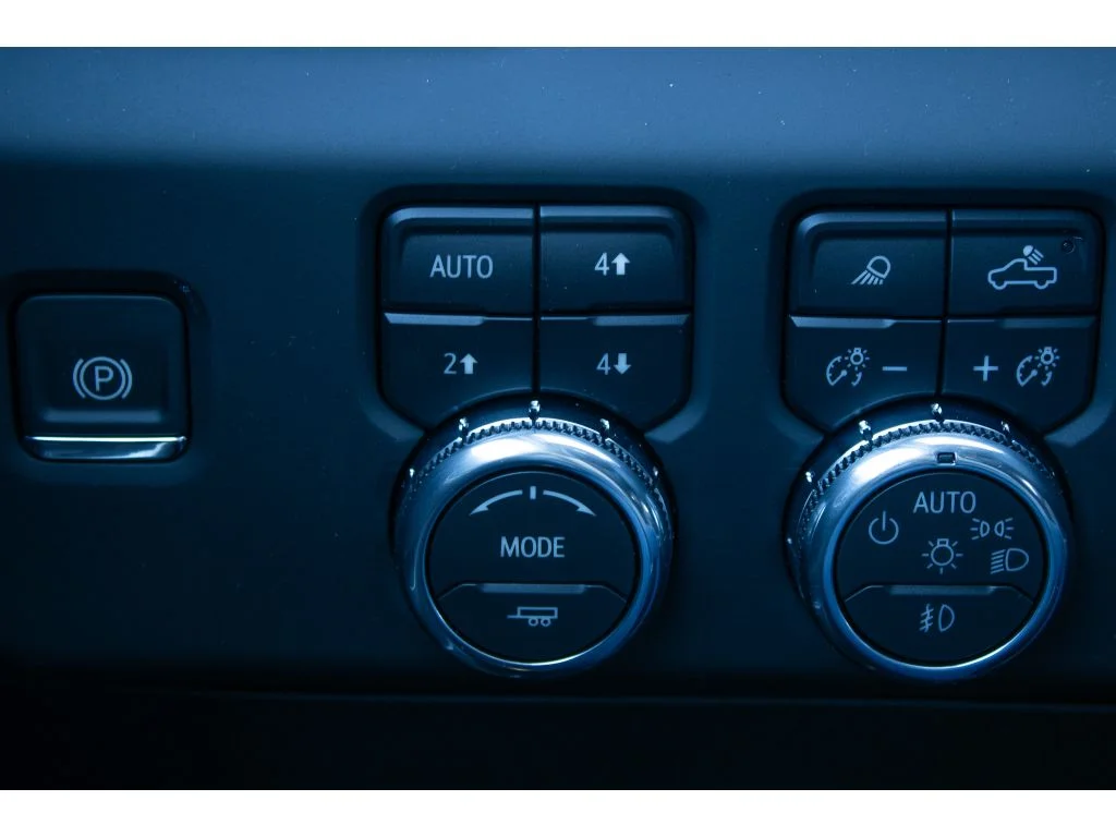 2026 GMC Sierra 3500HD Denali - Photo 36