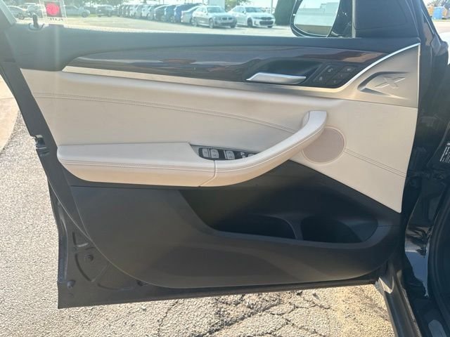 Used 2021 Black Sapphire Metallic BMW xDrive30i image 14