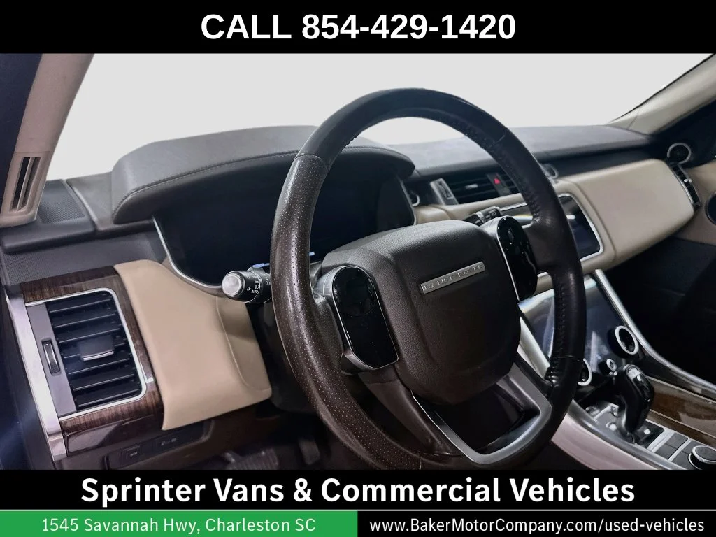 Used 2019 Firenze Red Metallic Land Rover HSE image 4