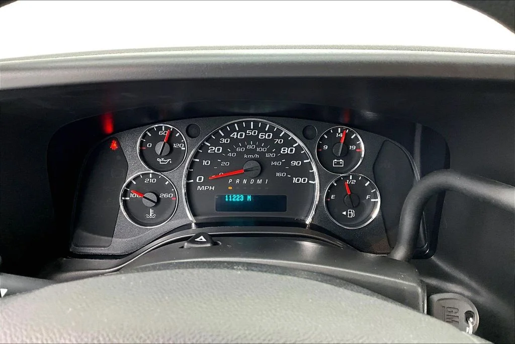 Certified Used 2024 Summit White Chevrolet Work Van image 19