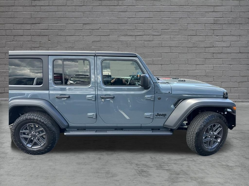 New 2026 Anvil Clear-Coat Exterior Paint Jeep Sport S image 10