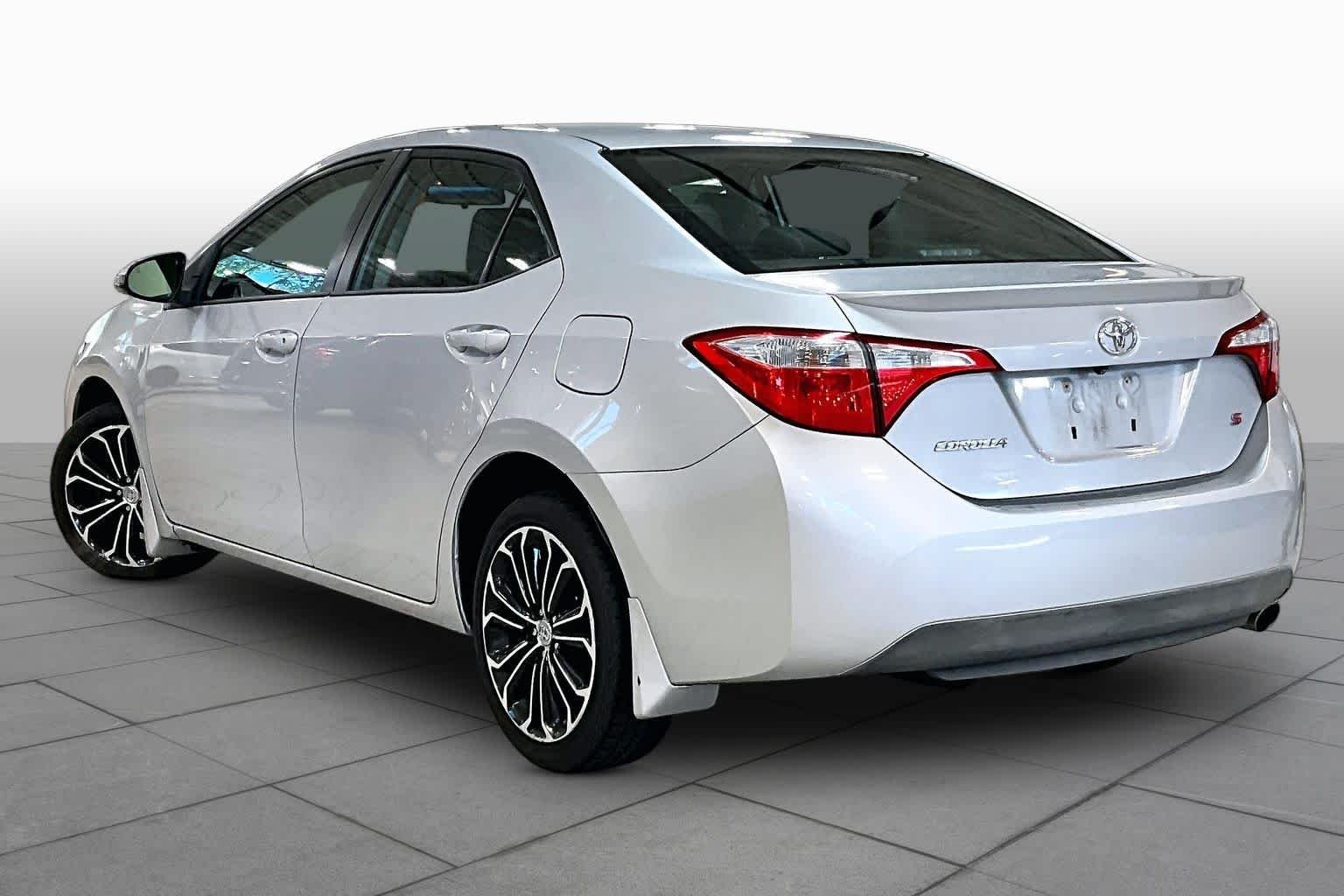 Used 2015 Classic Silver Metallic Toyota S Plus image 12