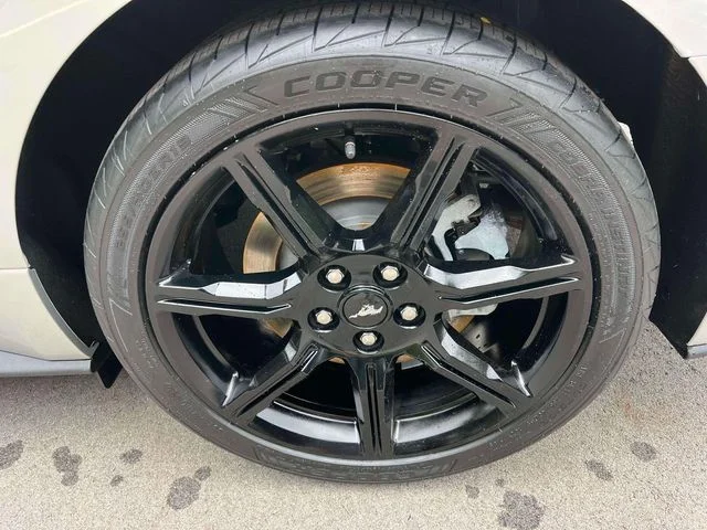 Certified Used 2018 Ingot Silver Ford GT image 11