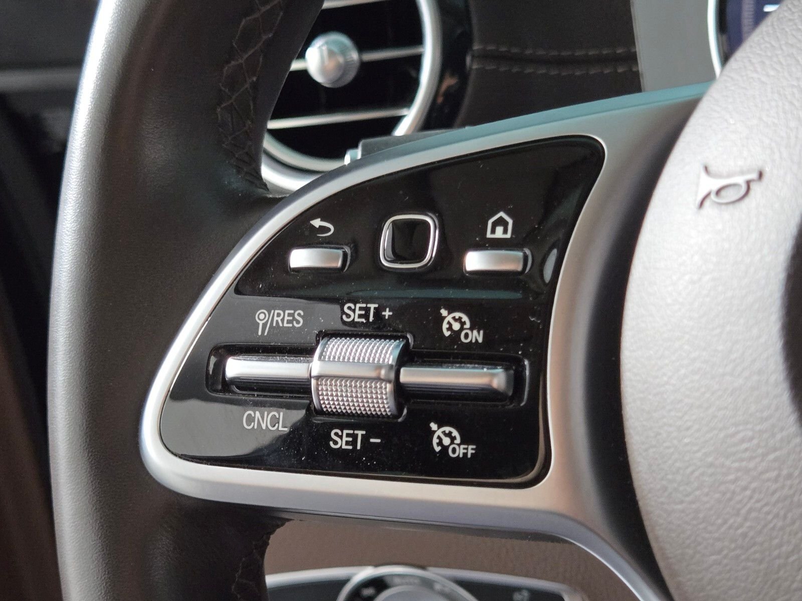 Used 2019 Black Mercedes-Benz E 300 image 23