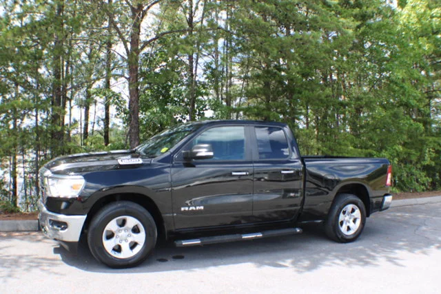 Used 2019 Diamond Black Crystal Pearlcoat Ram Big Horn/Lone Star image 4