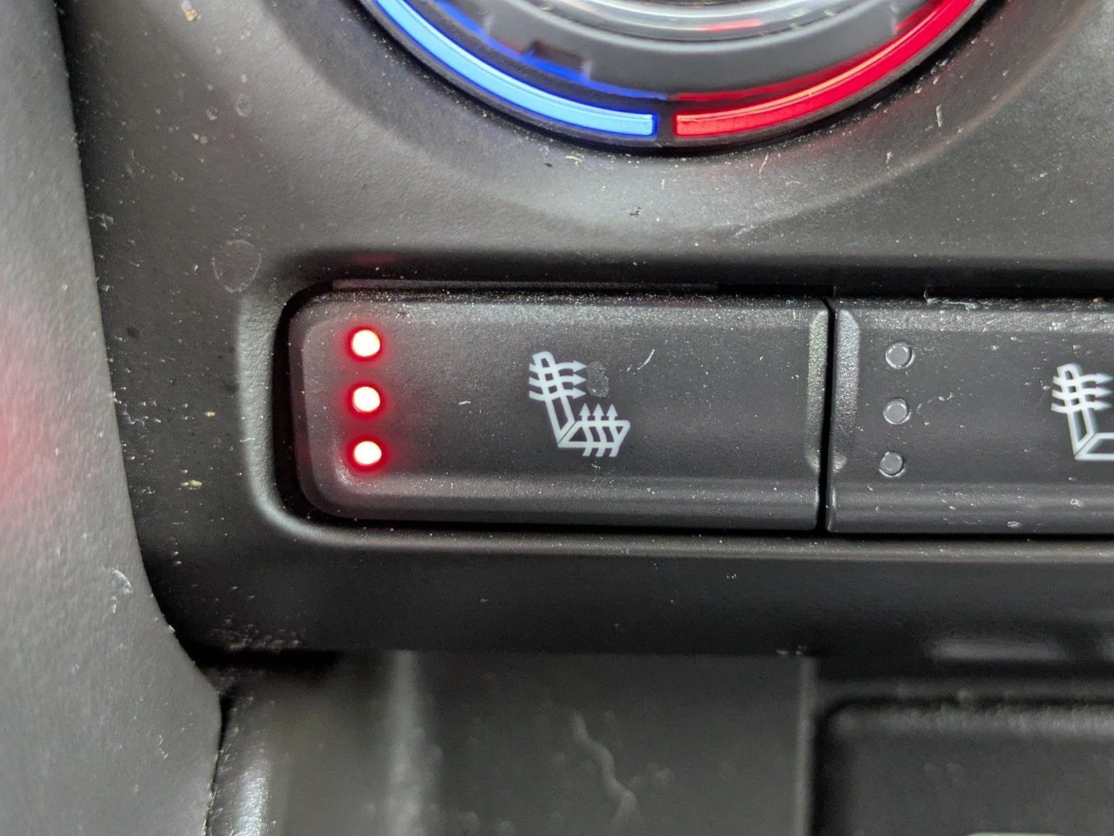 Used 2023 BLACK CHEVROLET LT image 22