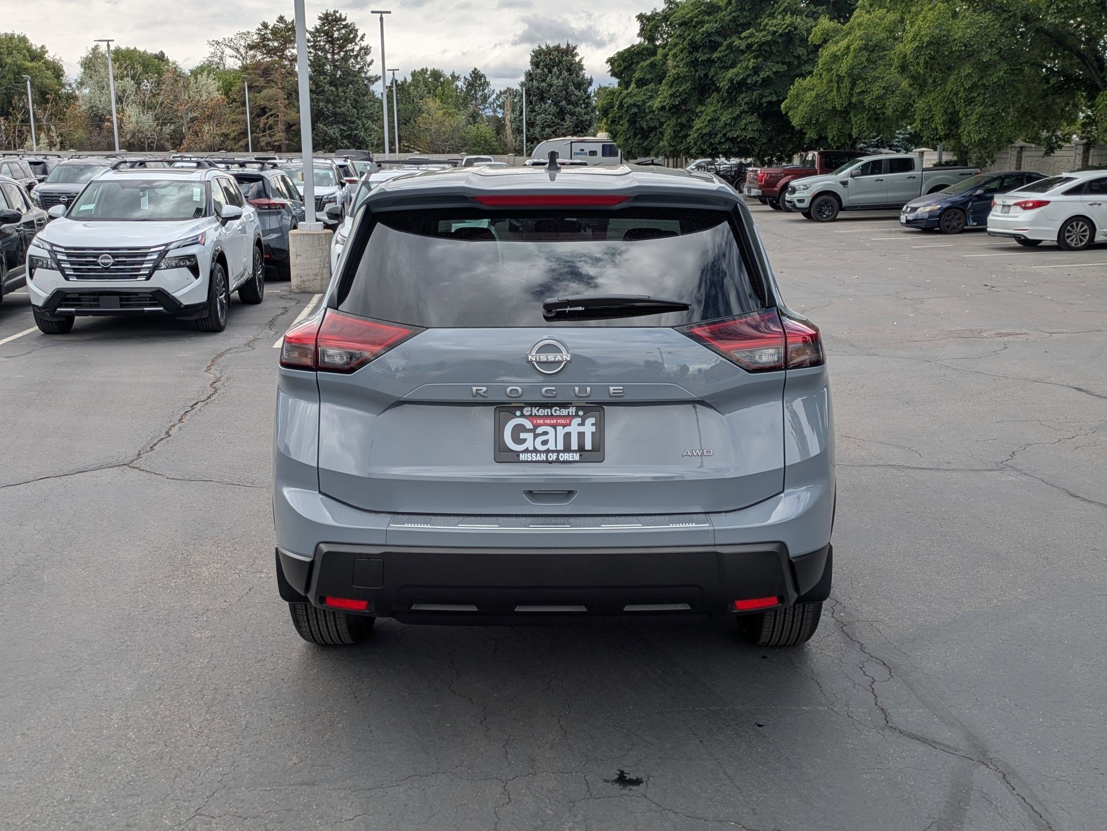 New 2026 Boulder Gray Pearl Nissan SV image 4