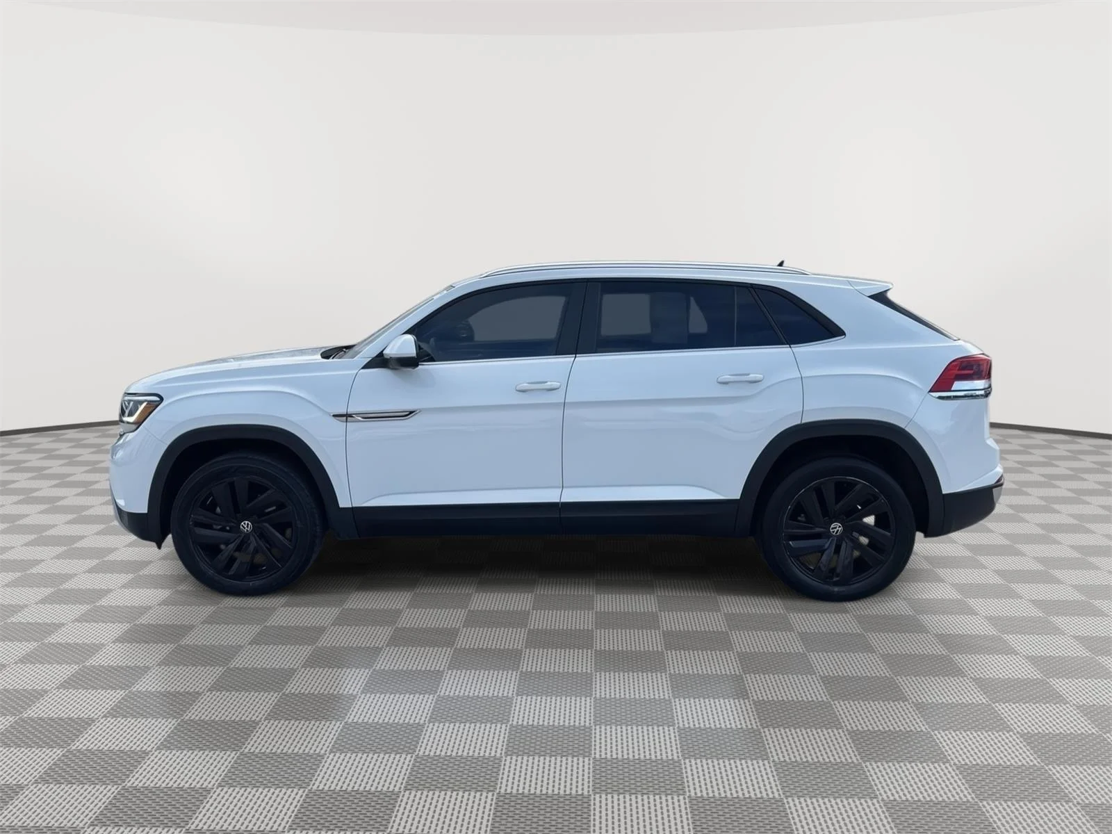 2023 Volkswagen Atlas Cross Sport SE w/Tech