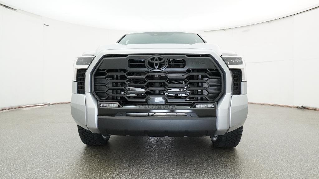 2026 Toyota Tundra Limited - Photo 9