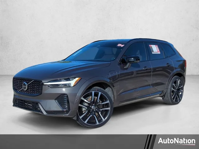 Pre-Owned 2023 Volvo XC90 Recharge Plug-In Hybrid Plus Dark Theme