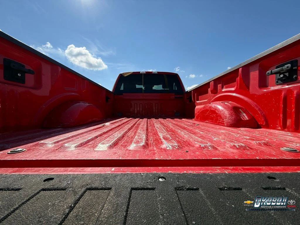 Used 2016 Red Ford XLT image 18
