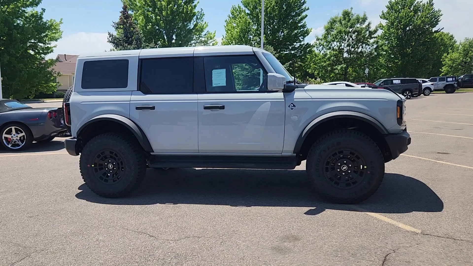 New 2026 Avalanche Gray Ford Outer Banks image 5