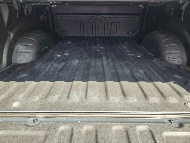 Used 2021 Gray Metallic Ford Lariat image 34