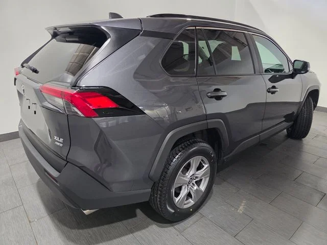 Used 2025 Gray Toyota XLE image 5