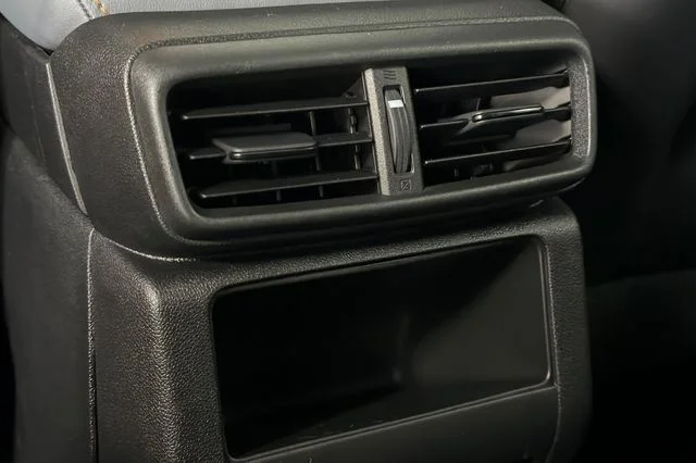 Used 2024 North Shore Pearl Honda Touring image 18