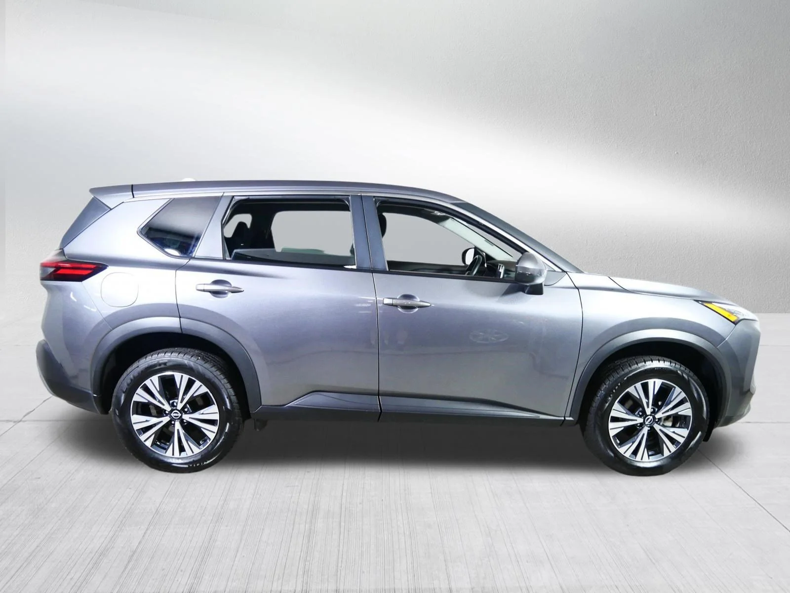 Used 2022 Gun Metallic Nissan SV image 8