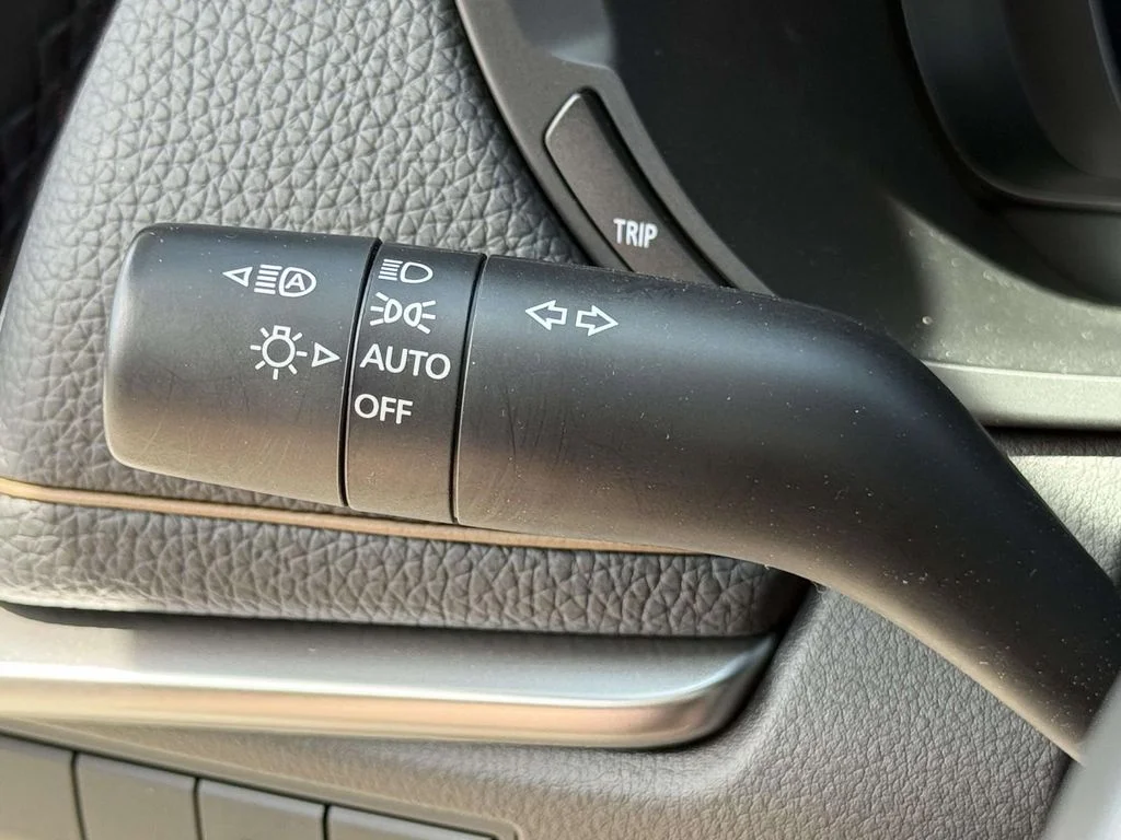 Used 2024 Silver Mazda Preferred image 24