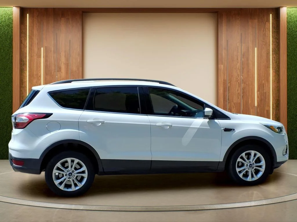 Used 2017 White Ford SE image 35