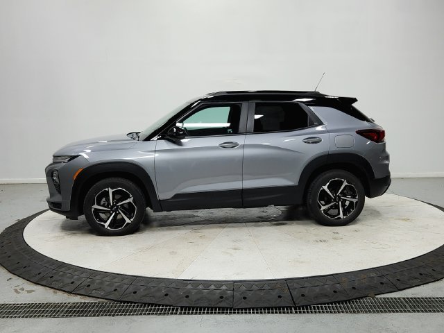 Used 2023 Gray Chevrolet RS image 5