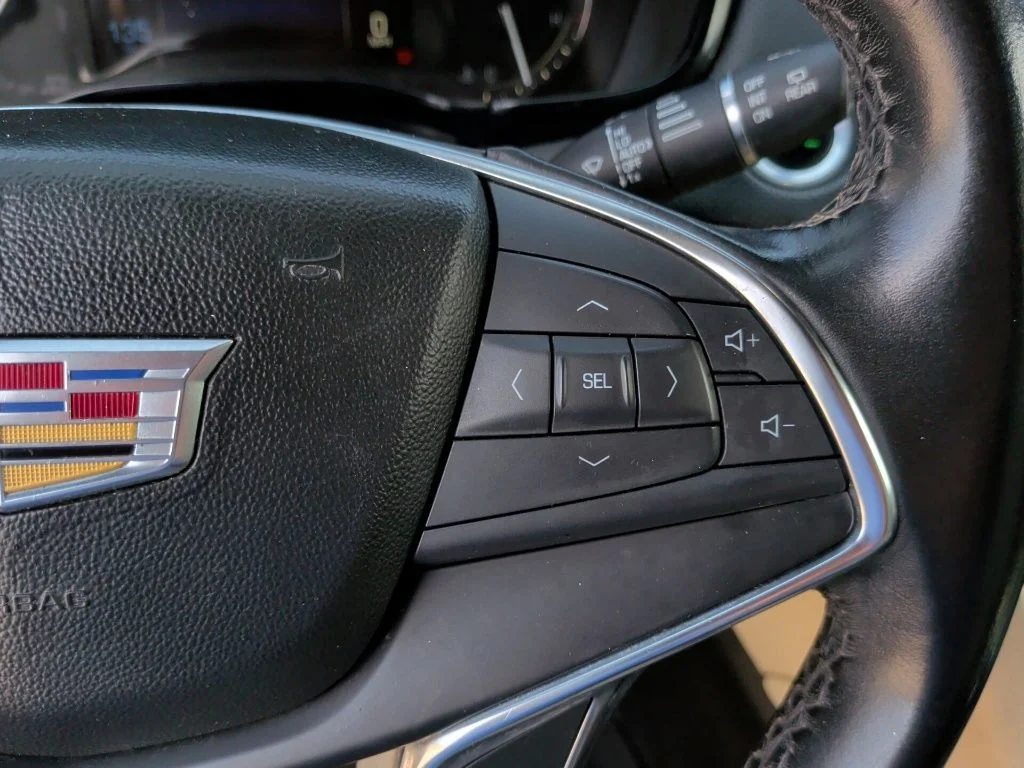 Used 2019 White Cadillac Base image 18