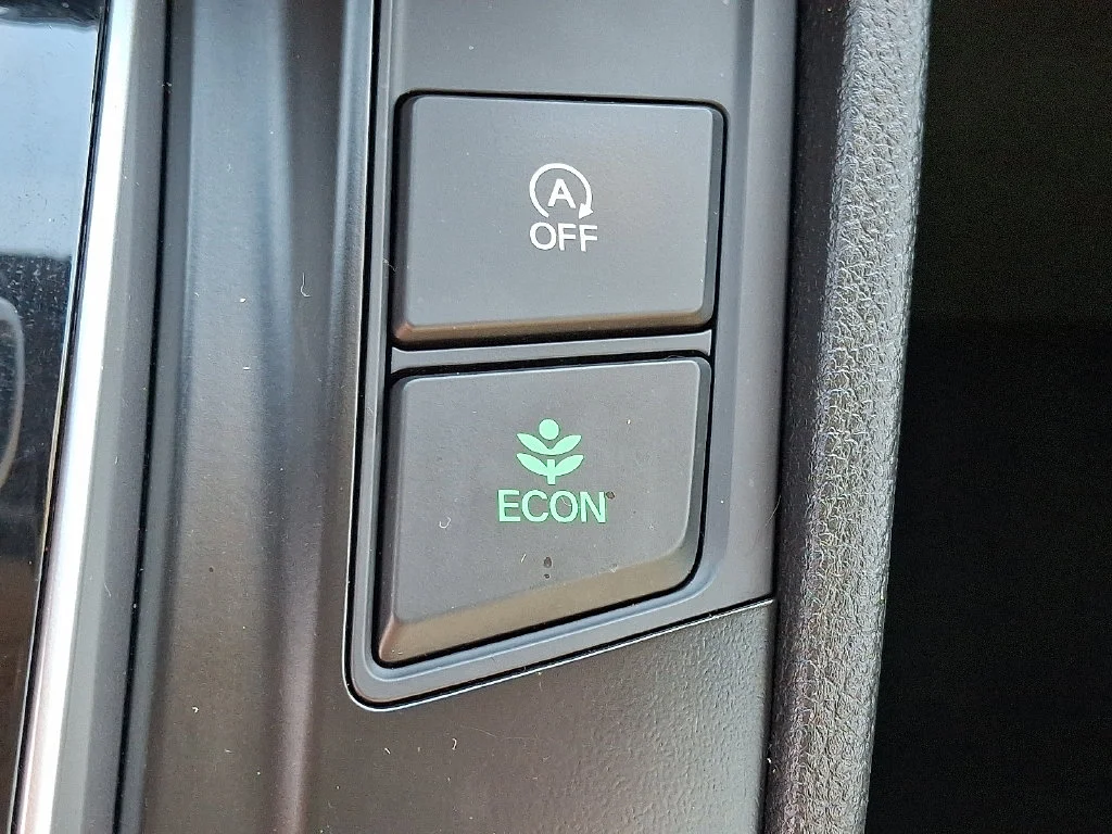 Used 2022 White Honda EX image 24