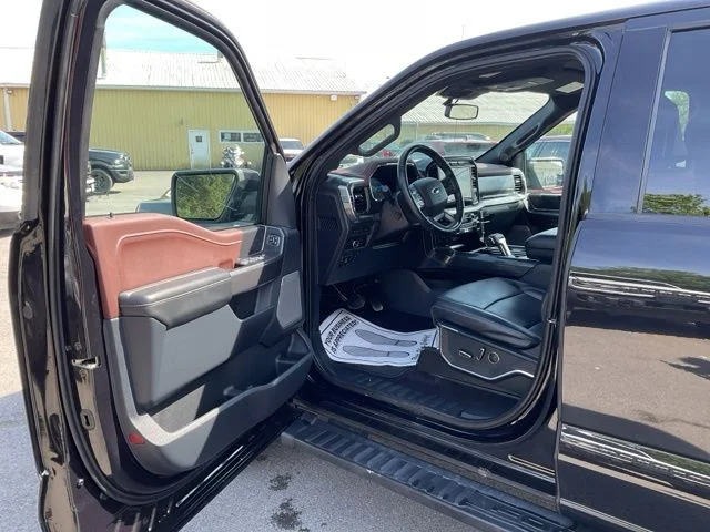 Used 2021 Black Ford Lariat image 30
