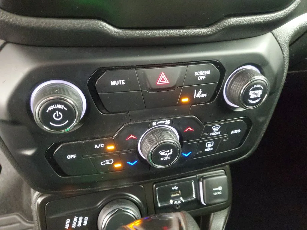 Used 2021 Black Jeep Sport image 19