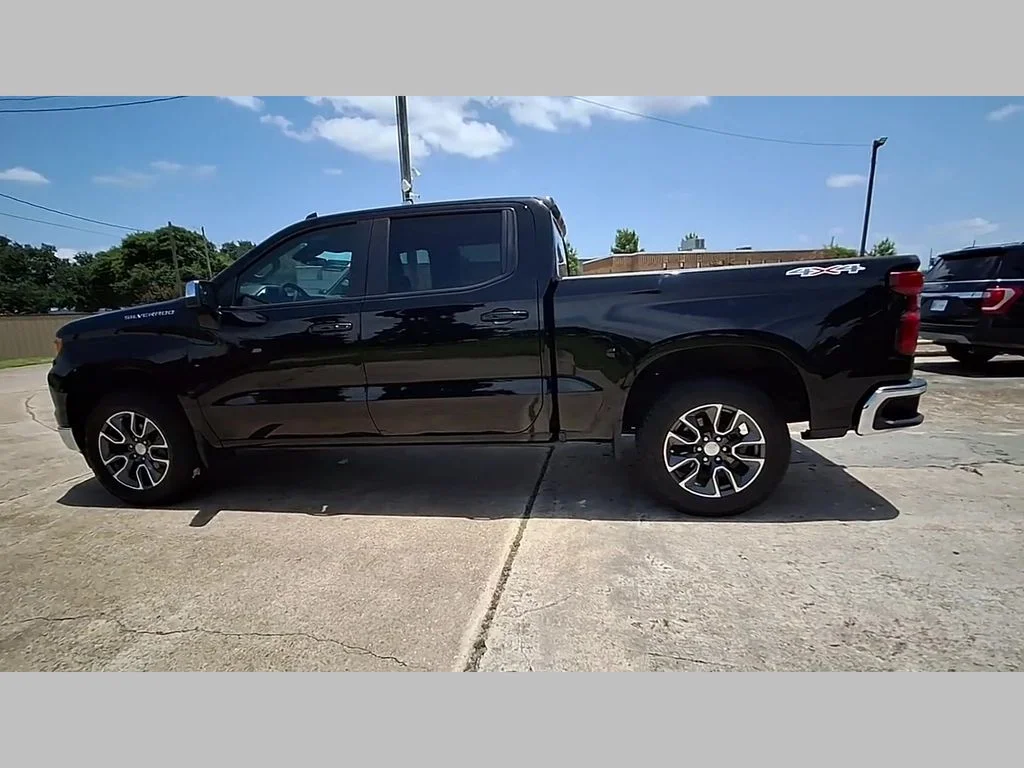 Used 2023 Black Chevrolet LT image 47