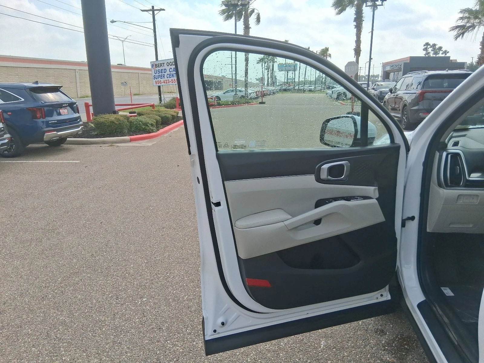 New 2026 White Kia EX image 15