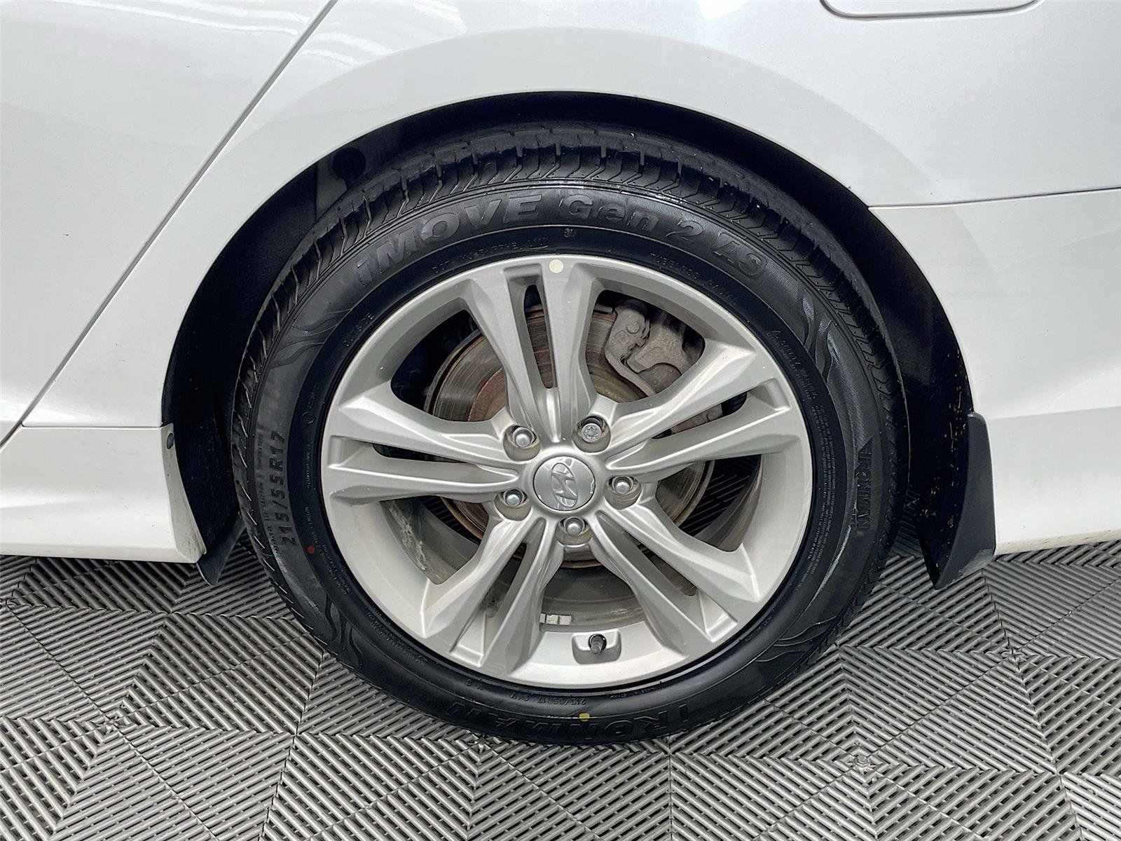 Used 2019 Quartz White Pearl Hyundai SEL image 34