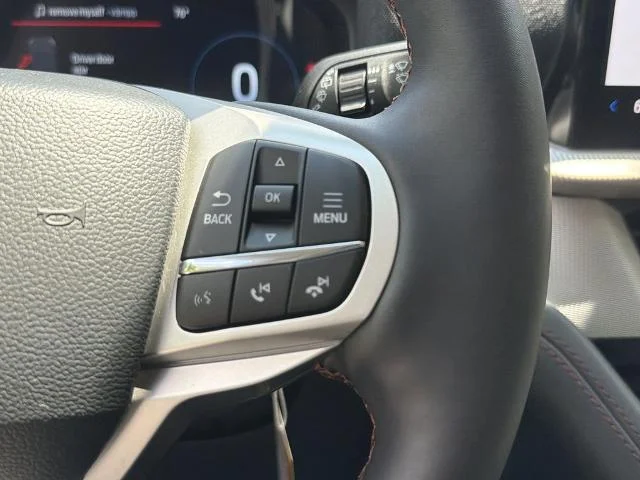 New 2026 Star White Metallic Tri-Coat Ford Active image 18