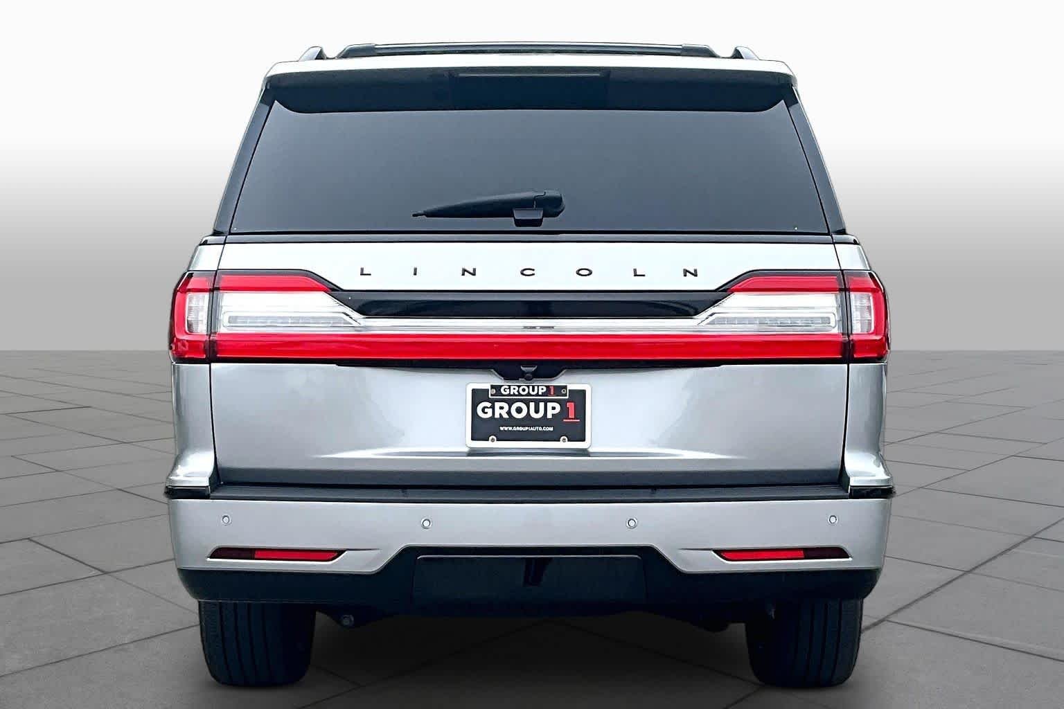 Pre-Owned 2021 Lincoln Navigator L Reserve