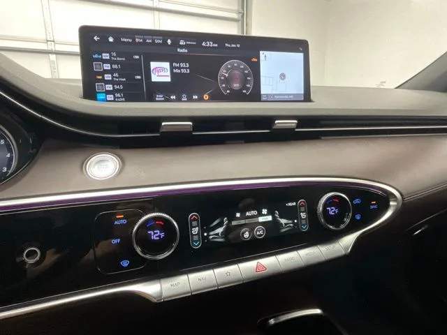 2023 GENESIS GV70 Standard - Photo 11