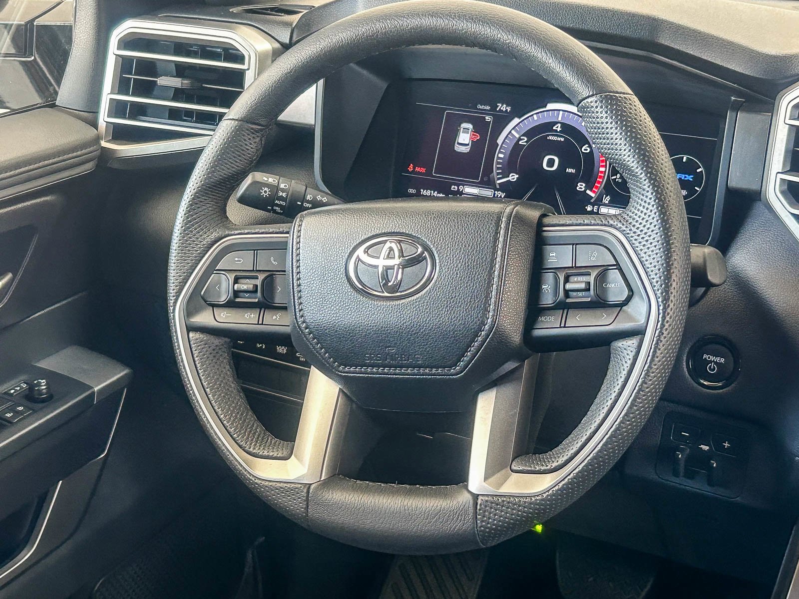 2025 Toyota Sequoia SR5 - Photo 15
