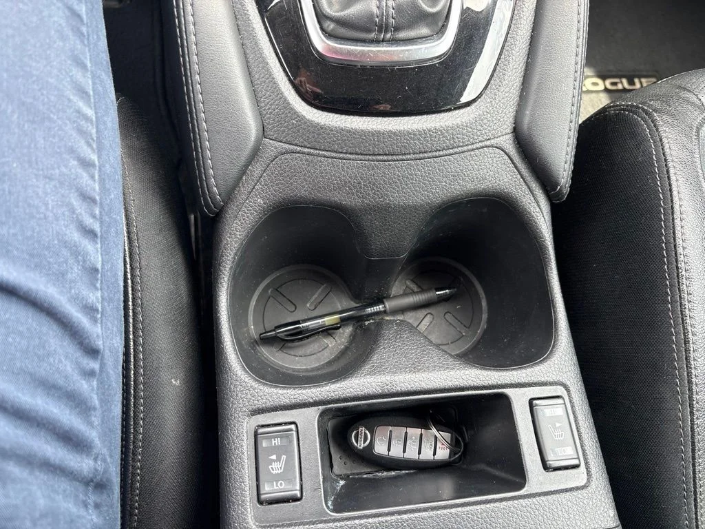 Used 2017 Black Nissan SL image 22