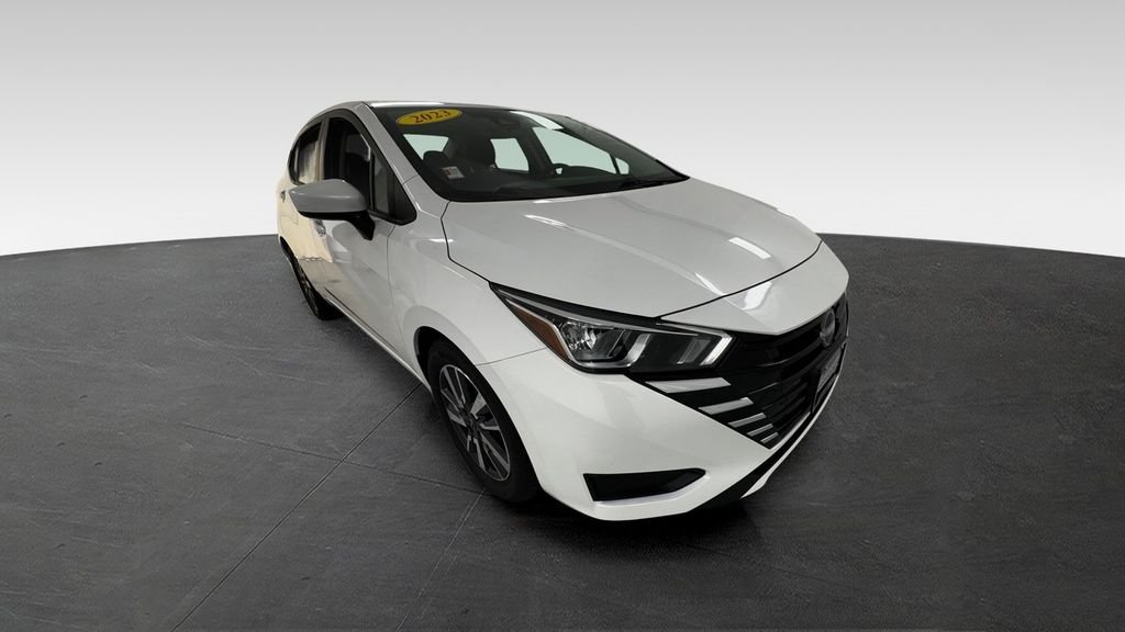 2023 Nissan Versa 1.6 SV CVT's photo
