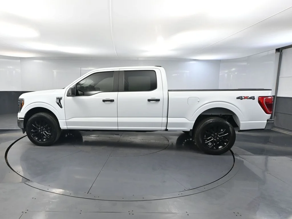 Used 2023 White Ford XLT image 9