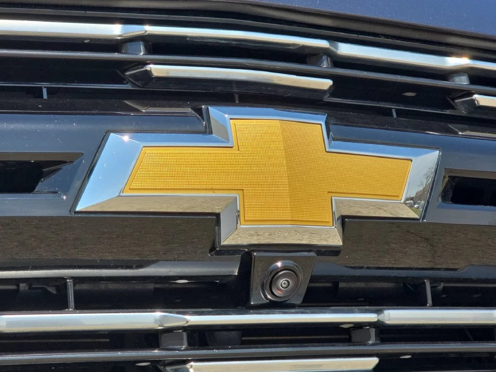 Used 2025 Dark Ash Metallic Chevrolet High Country image 32