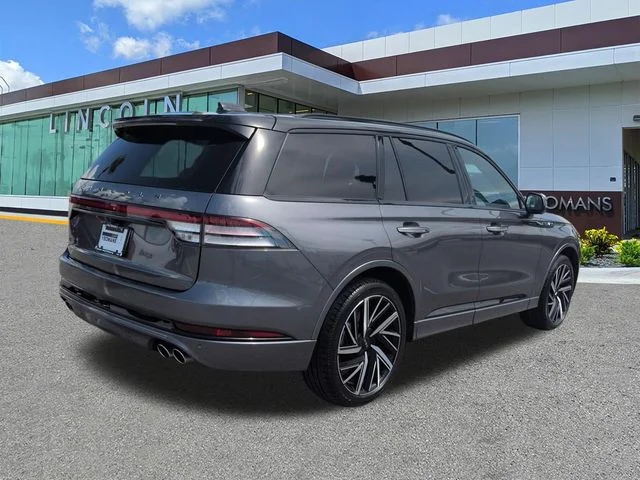 Certified Used 2025 Gray Metallic Lincoln Black Label image 4
