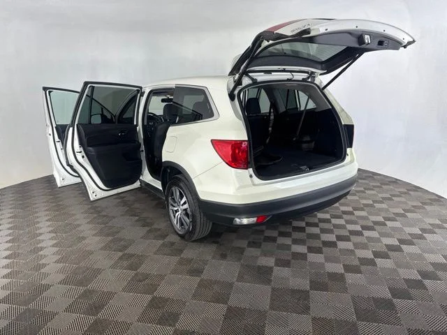 Used 2018 White Honda EX-L image 20