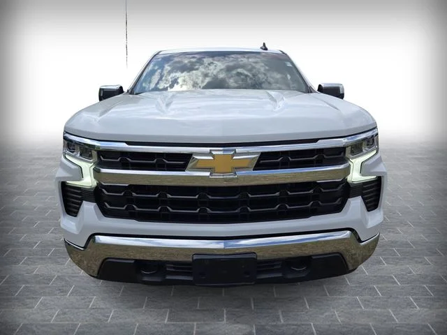 Used 2023 White Chevrolet LT image 2