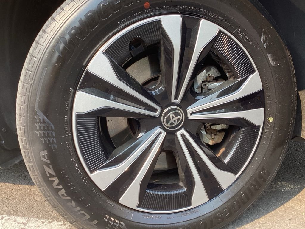 Certified Used 2024 Beige Toyota XLE image 7